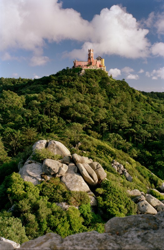 The Pena National Palace, Sintra, Portugal
Original: Neg. Film , 6x9cm
Scan: Imacon 10700x7000 pix.
