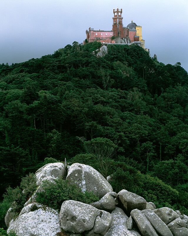 The Pena National Palace, Sintra, Portugal 
Original: Film Velvia-50, 6x7cm
Scan: Imacon 8700x7000 pix.
